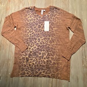 Katherine Barclay 
Animal Print Long Sleeve Top